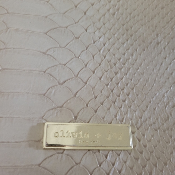 Olivia + Joy Croc Embossed Beige Vegan Shoulder Bag - Picture 6 of 14